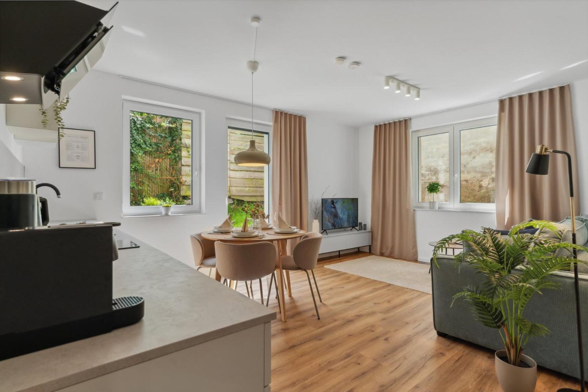 Deluxe Apartment In Bielefeld City Mit Parkplatz Und Terrasse ภายนอก รูปภาพ