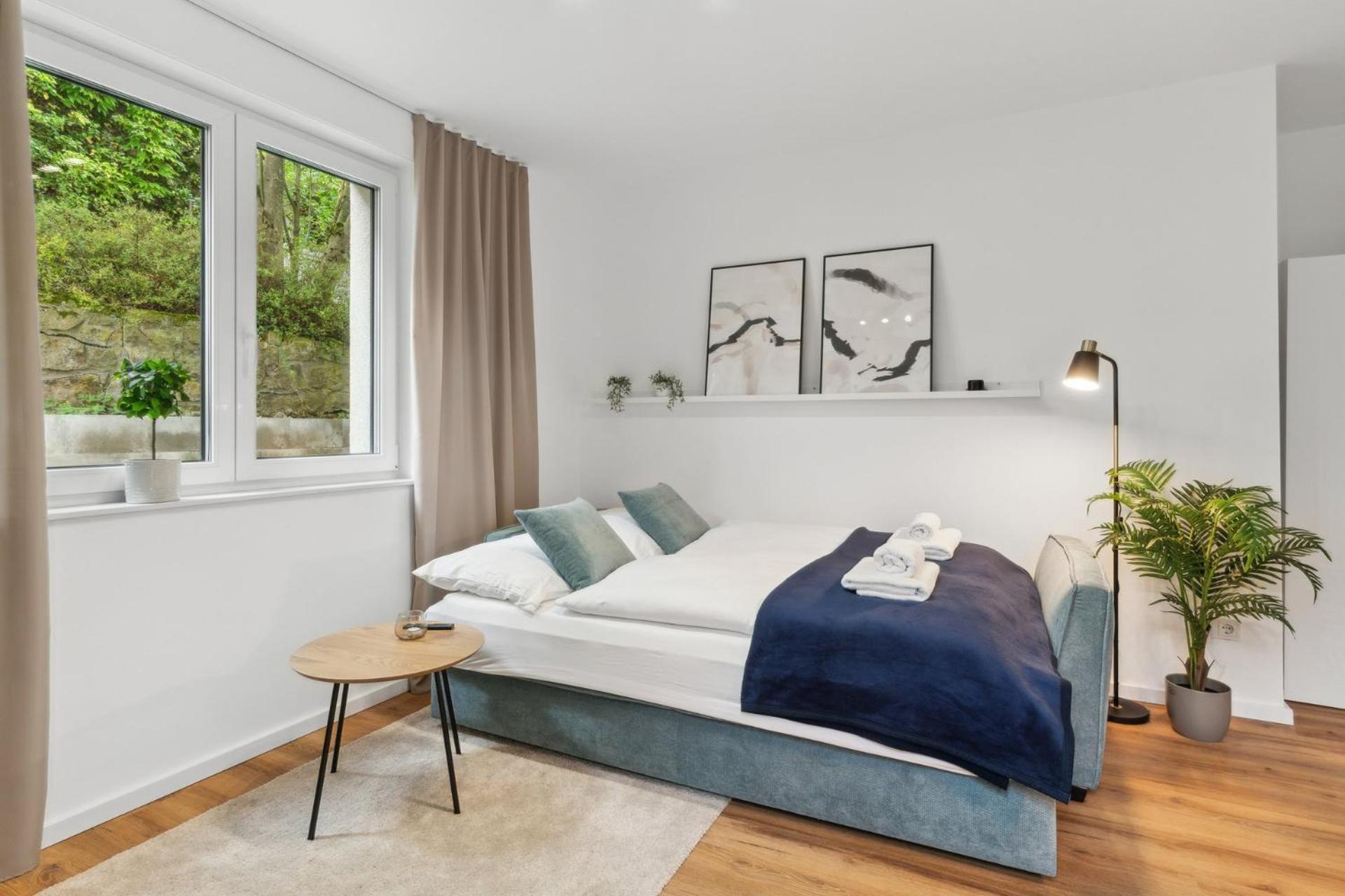 Deluxe Apartment In Bielefeld City Mit Parkplatz Und Terrasse ภายนอก รูปภาพ